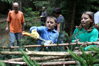 Stavba tábora 555 2015