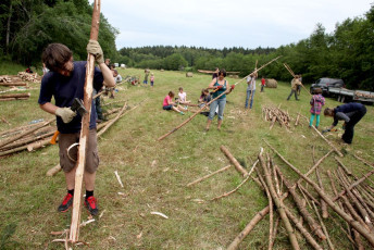 Stavba tábora 555 2015