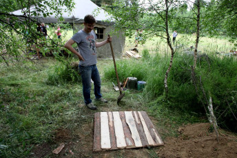 Stavba tábora 555 2015