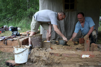 Stavba tábora 555 2015