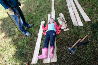 Stavba tábora 555 2015