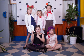 Ples 555 Retro 3.3.2017