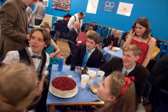 Ples 555 Retro 3.3.2017