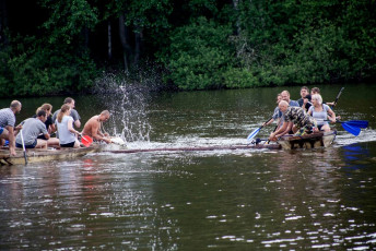 Tábor 2017 velryba a táborák