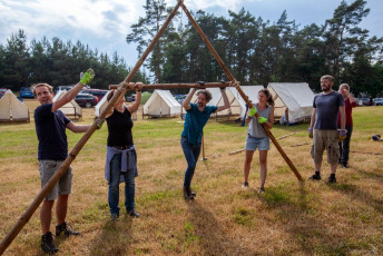 2021_07 stavba tábora Havranky