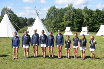 2022_07_tc3a1bor_chytrov_zlatc3bd-kompas-1100