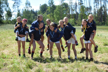 2022_07_tc3a1bor_chytrov_zlatc3bd-kompas-1130