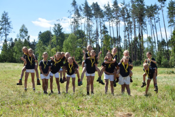 2022_07_tc3a1bor_chytrov_zlatc3bd-kompas-1159