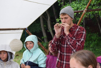 2022_07_tc3a1bor_chytrov_zlatc3bd-kompas-560