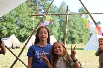 2022_07_tc3a1bor_chytrov_zlatc3bd-kompas-768