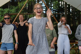 2022_07_tc3a1bor_chytrov_zlatc3bd-kompas-824