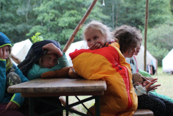 Malvinka, Emilka ve spacaku