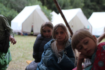 Adelka, Elka, Roza ve spacaku