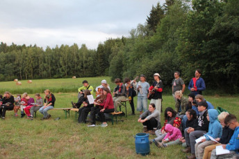 spolecne zpivani, kytary