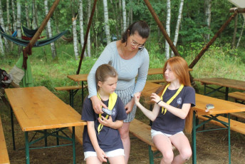 Peli cese holky na nastup