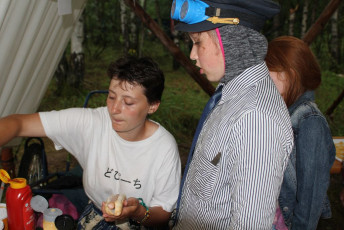 Anima vyrabi hotdogy